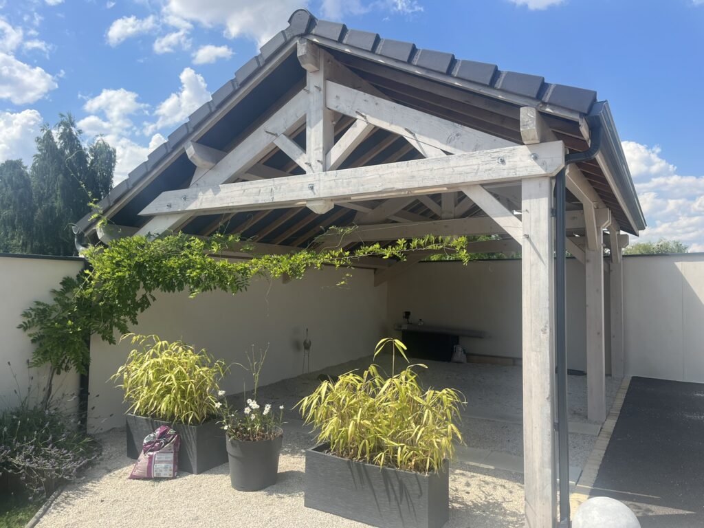 Sarl Cascarra Frères 
Charpente Couverture Zinguerie/
Carport